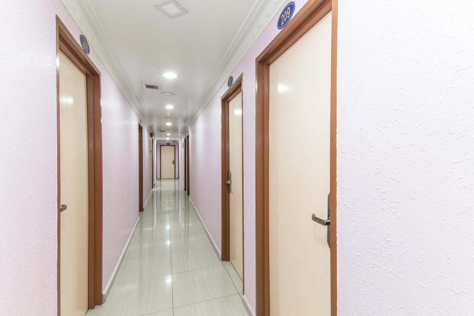 Super Oyo 258 Hotel Smc Alam Avenue Shah Alam Exterior photo